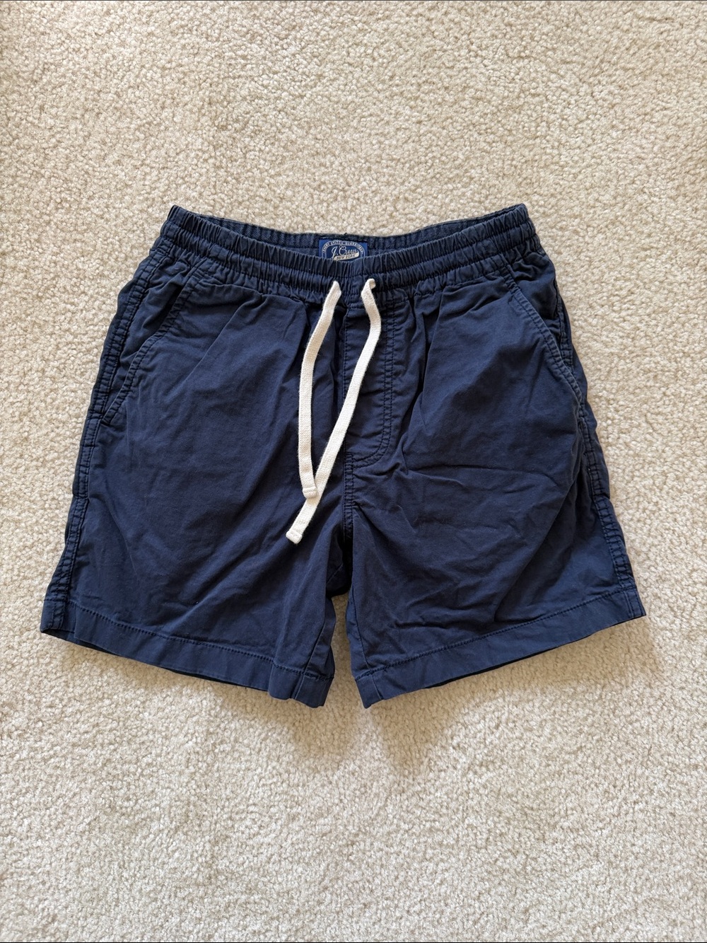 Great condition! JCrew men’s khaki shorts